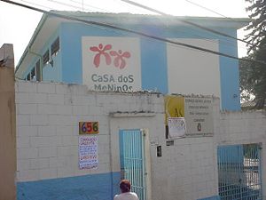 Casa-dos-meninos-fachada.jpg