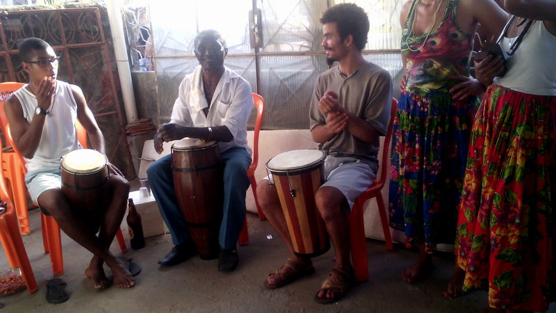 Arquivo:Roda conversa cd samba.jpg