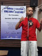 Fernando Oliveira problematiza: por que ainda não existem uma política pública de implantação de software livre nos próprios computadores estatais?